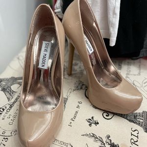 Steve Madden Beige 4 inch heels